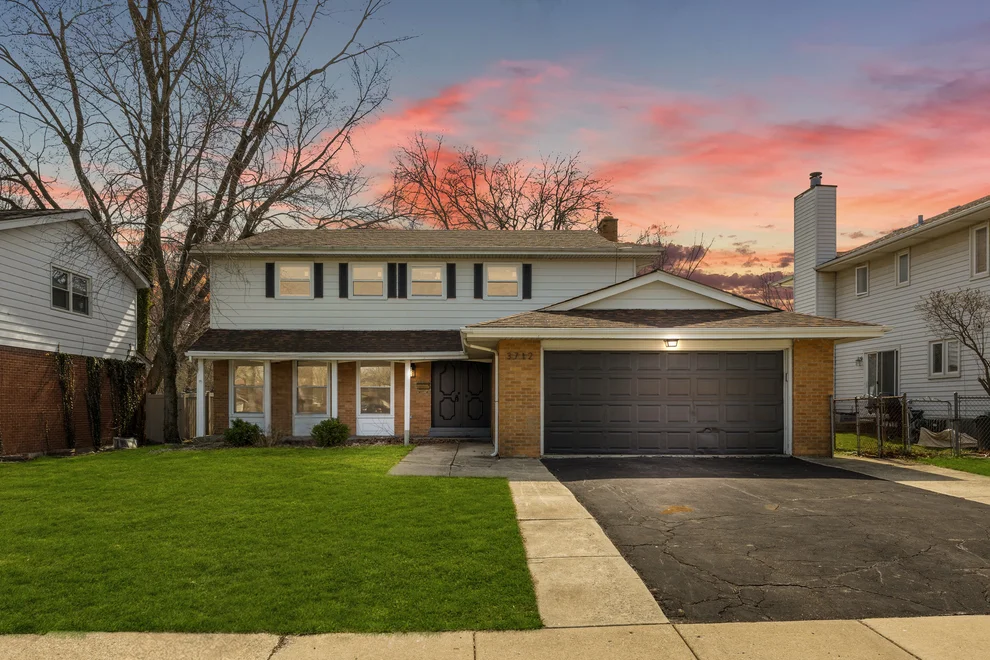 Unit for sale at 3712 Beech Street, Flossmoor, IL 60422