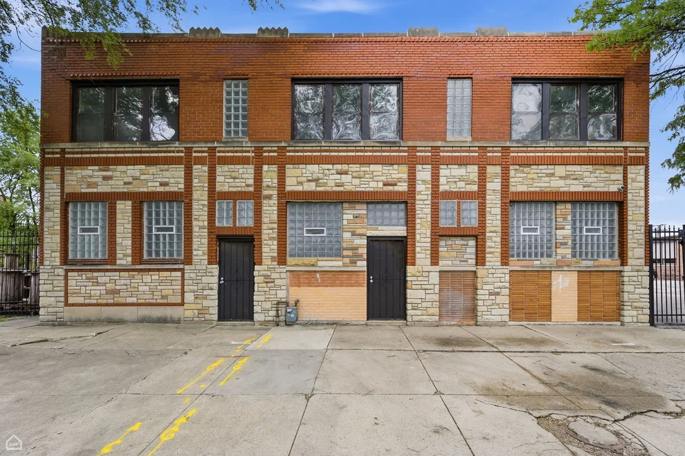 Unit for sale at 6200 S Oakley Avenue, Chicago, IL 60636