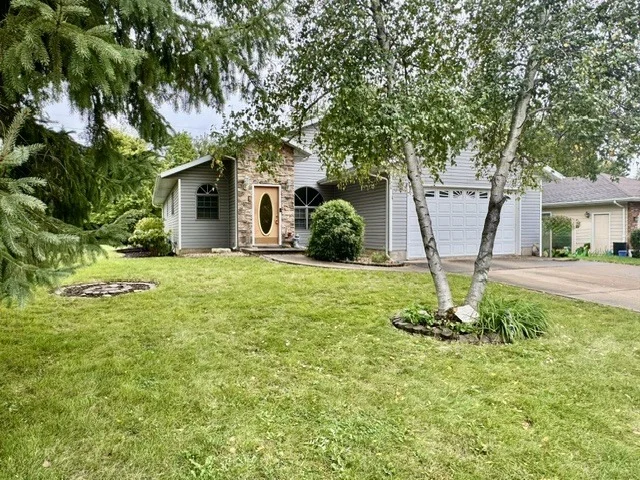Unit for sale at 17 Heather Drive, Lasalle, IL 61301