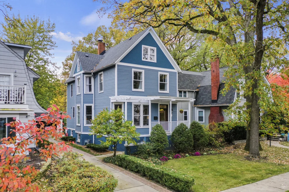 Unit for sale at 1005 Greenleaf Avenue, Wilmette, IL 60091