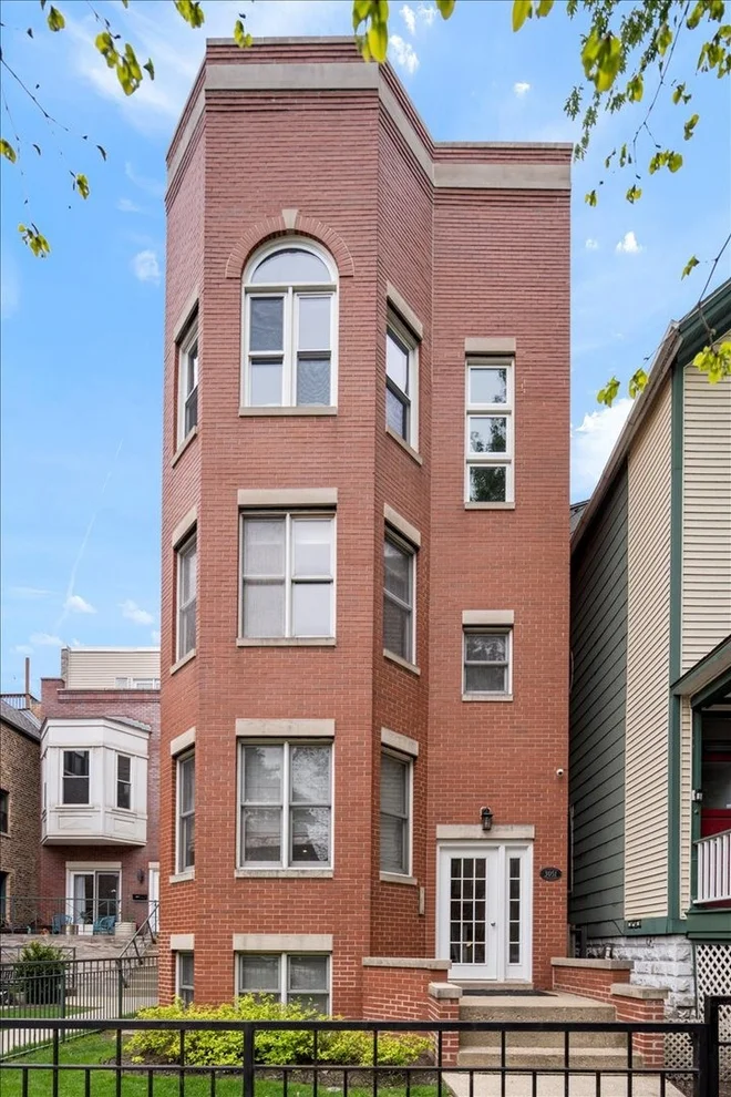 Unit for sale at 3051 N Clifton Avenue, Chicago, IL 60657