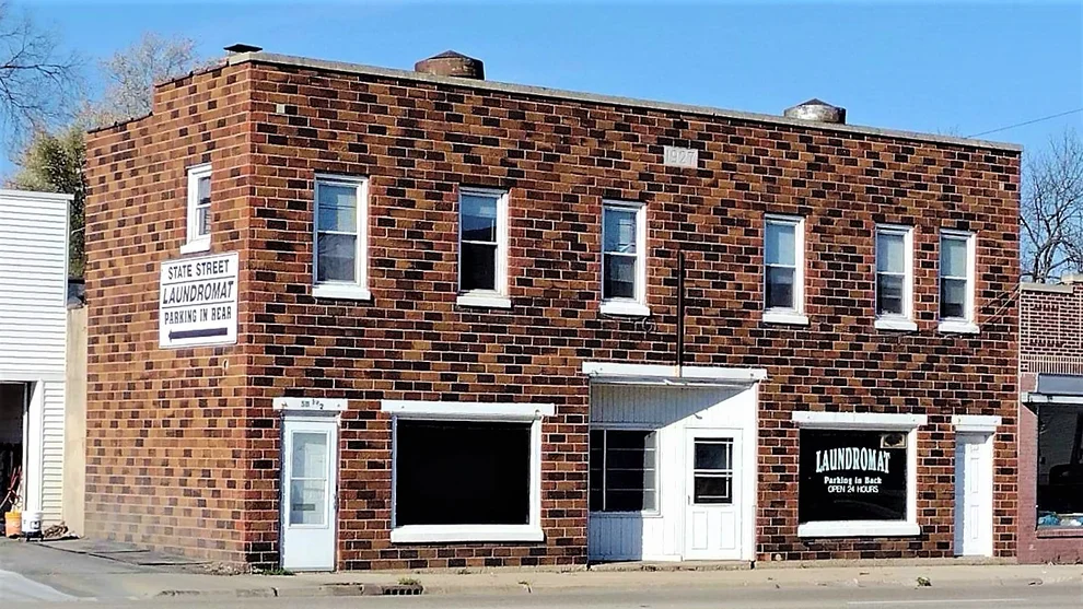 Unit for sale at 511 Illinois Avenue, Ottawa, IL 61350