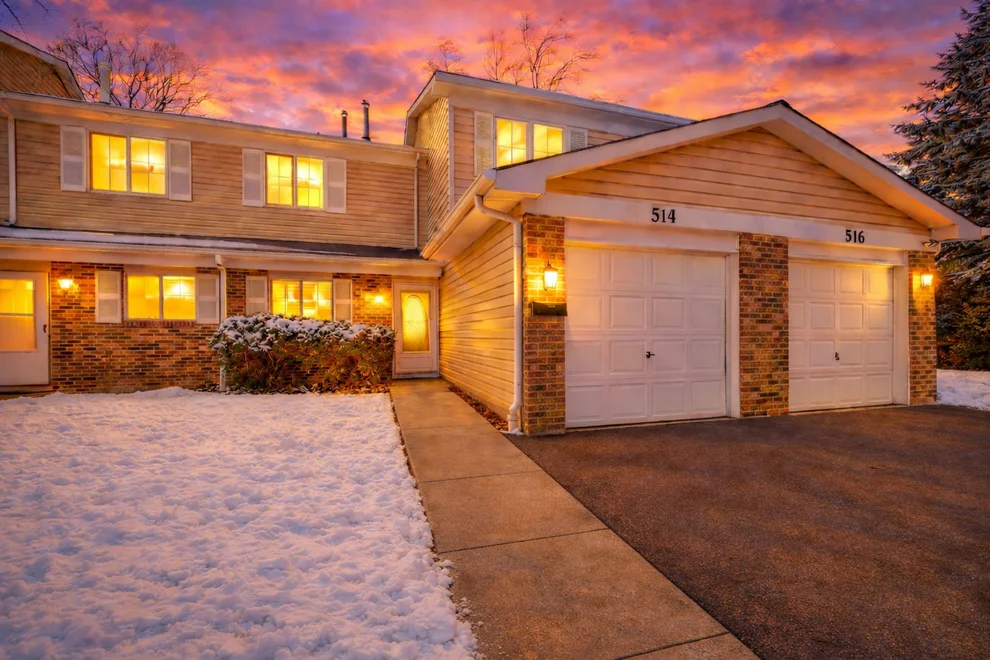 Unit for sale at 514 Alton Court, Carol Stream, IL 60188