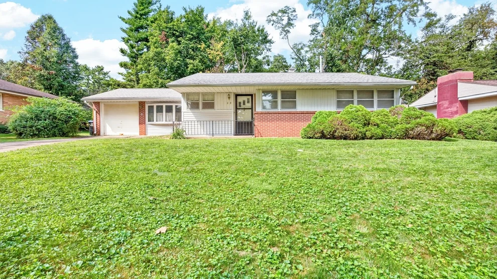 Unit for sale at 10 Walker Drive, Bloomington, IL 61701