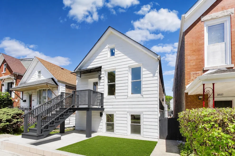 Unit for sale at 3723 S Winchester Avenue, Chicago, IL 60609