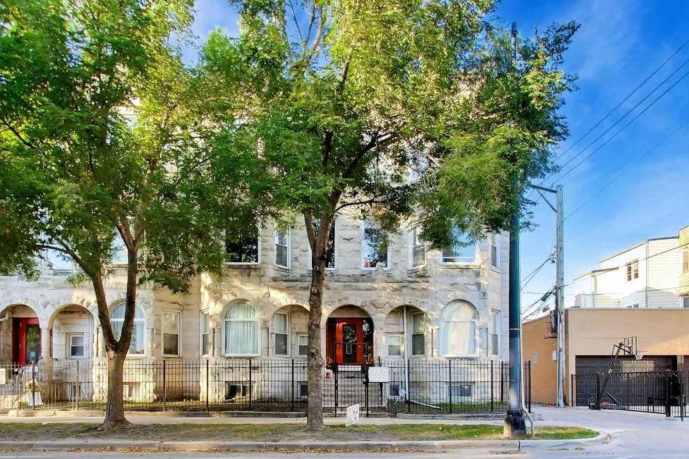 Unit for sale at 1108 E Marquette Road, Chicago, IL 60637