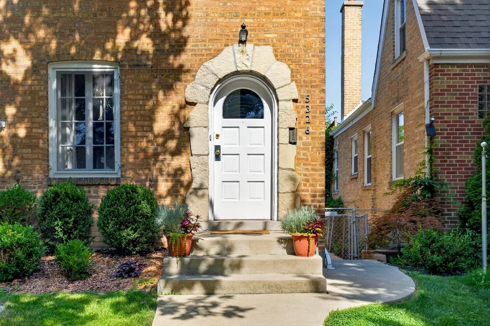 Unit for sale at 5326 N Lockwood Avenue, Chicago, IL 60630