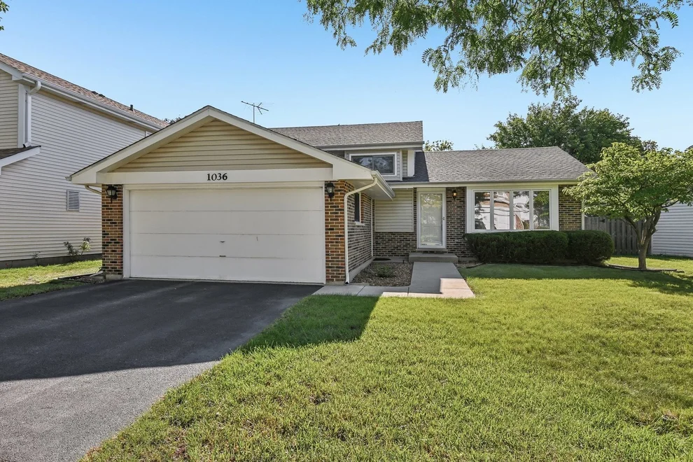Unit for sale at 1036 E Meadow Lake Drive, Palatine, IL 60074