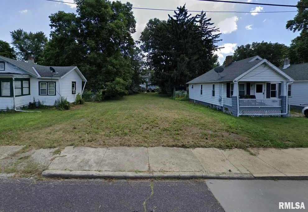 Unit for sale at 600 E GIFT Avenue, Peoria, IL 61603