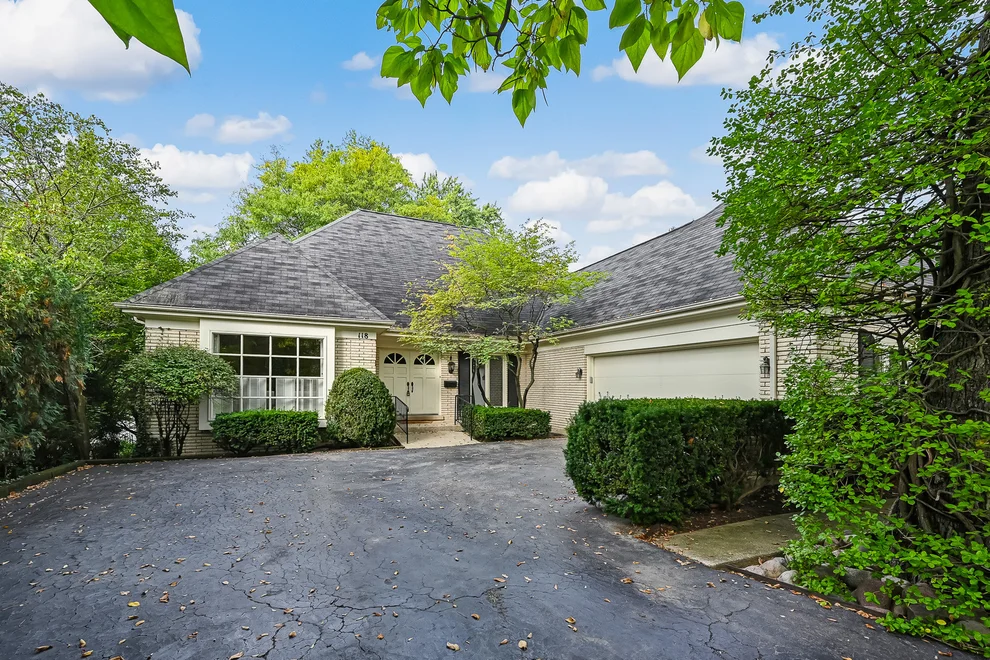 Unit for sale at 118 N Grant Street, Hinsdale, IL 60521