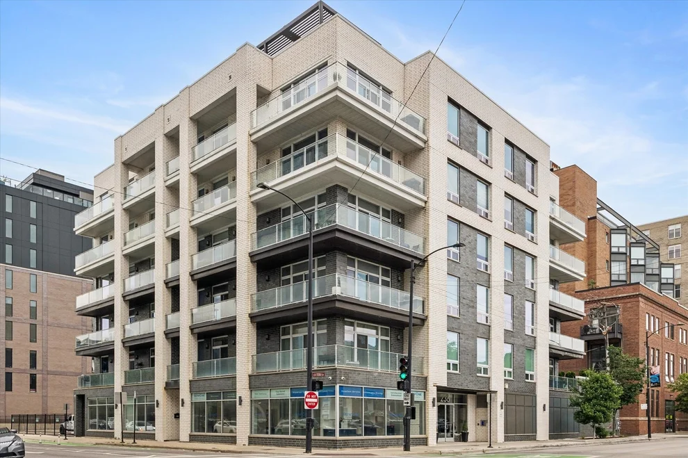 Unit for sale at 236 S Racine Avenue, Chicago, IL 60607