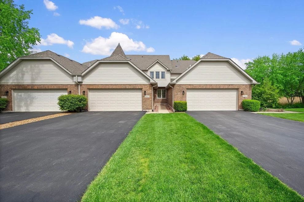 Unit for sale at 13839 Steepleview Lane, Lemont, IL 60439