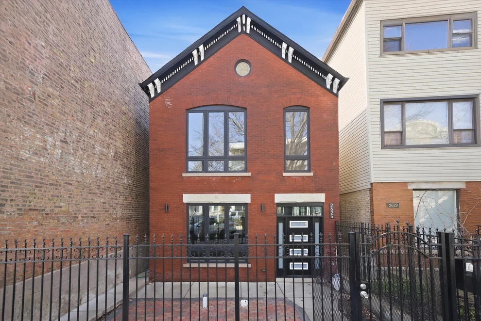 Unit for sale at 2625 W Armitage Avenue, Chicago, IL 60647