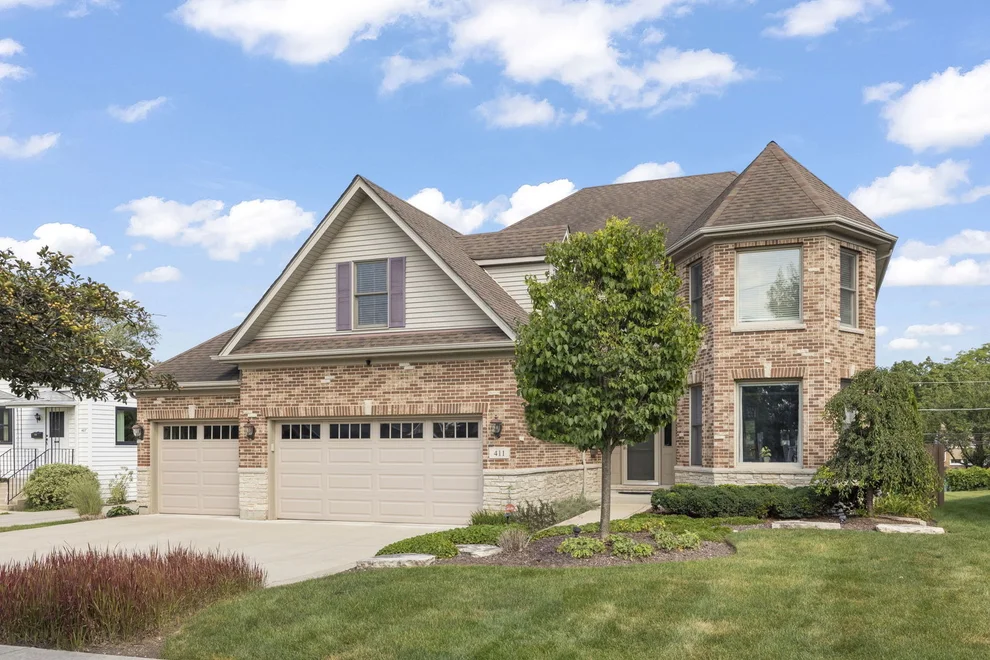 Unit for sale at 411 S Brewster Avenue, Lombard, IL 60148