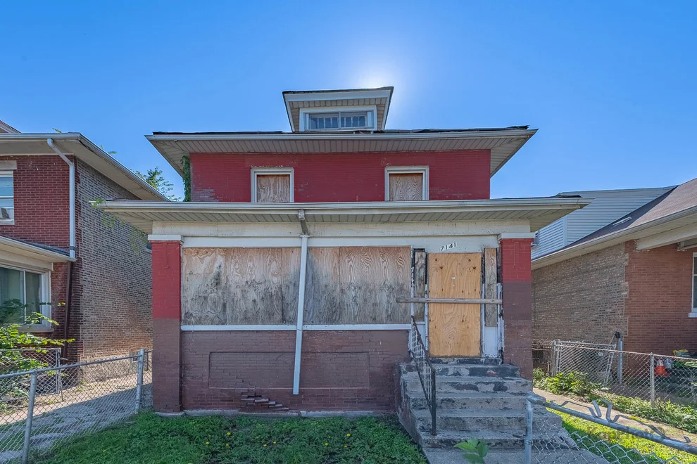 Unit for sale at 7141 S Woodlawn Avenue, Chicago, IL 60619