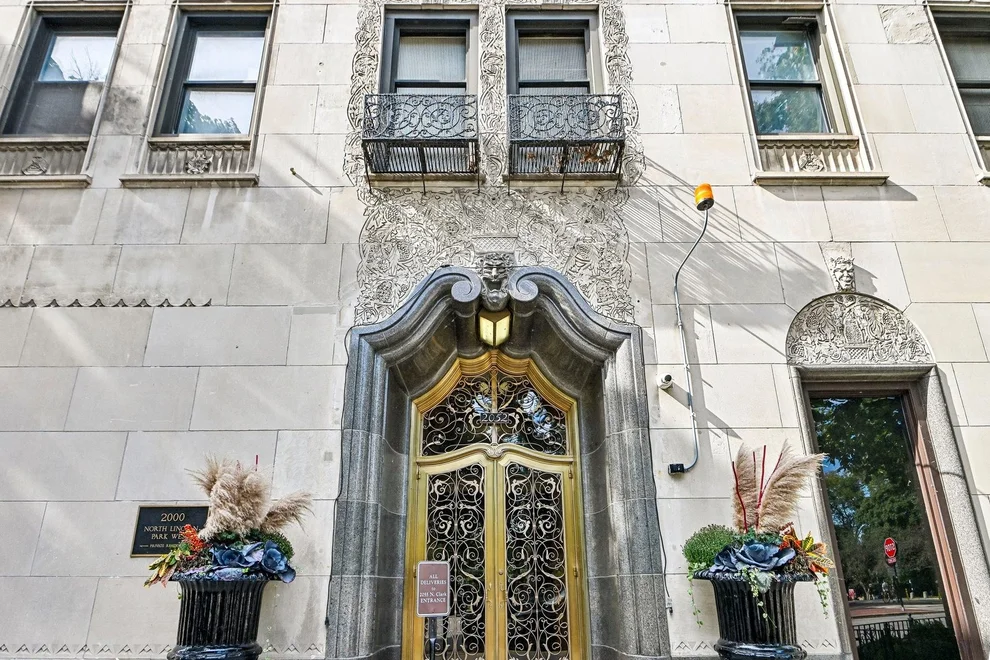 Unit for sale at 2000 N LINCOLN PARK WEST Avenue, Chicago, IL 60614