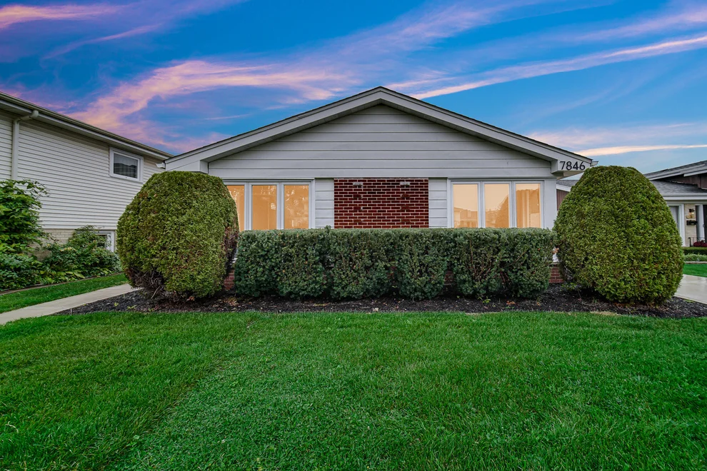 Unit for sale at 7846 Maple Street, Morton Grove, IL 60053