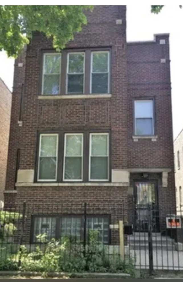 Unit for sale at 5515 W Quincy Street, Chicago, IL 60644