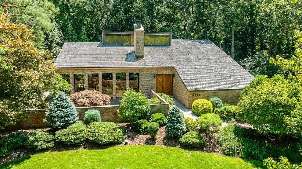 Unit for sale at 2980 Devonshire Road, Ann Arbor, MI 48104
