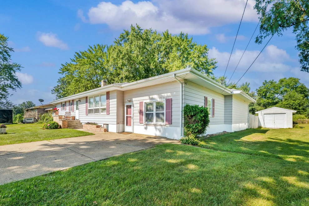 Unit for sale at 1864 Greenly Avenue, Benton Harbor, MI 49022