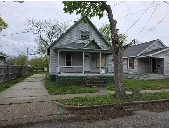 Unit for sale at 897 Turner Avenue, Muskegon, MI 49442
