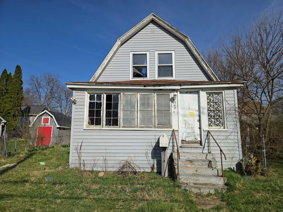 Unit for sale at 707 S Eaton Street, Albion, MI 49224