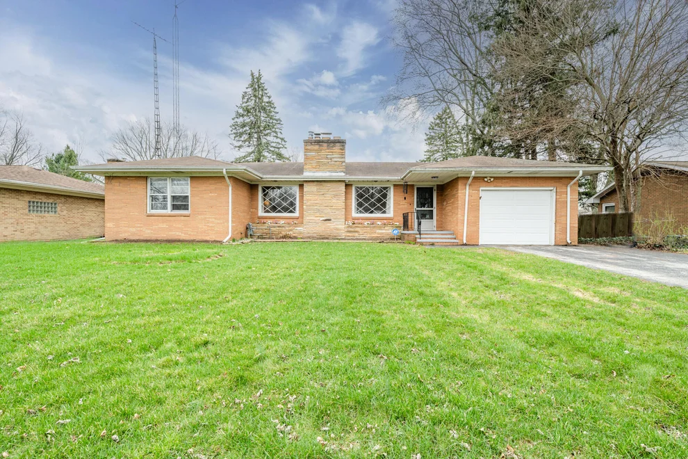 Unit for sale at 346 Hoover Avenue, Benton Harbor, MI 49022