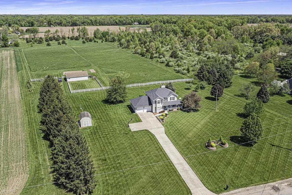 Unit for sale at 5305 E T Avenue, Vicksburg, MI 49097