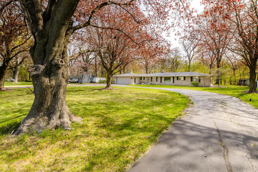 Unit for sale at 3021 Washington Avenue, St. Joseph, MI 49085