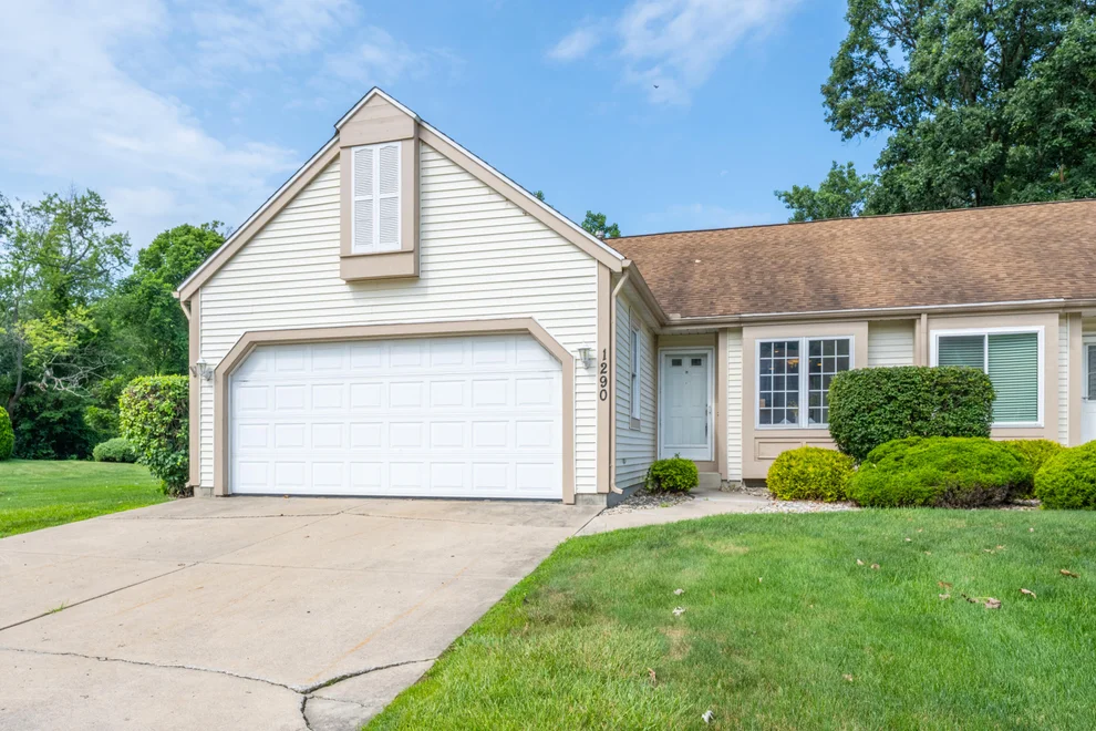 Unit for sale at 1290 Missions East Drive, Niles, MI 49120