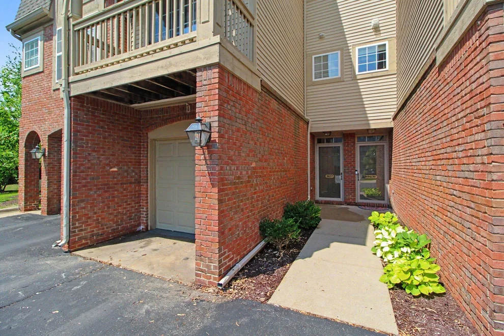 Unit for sale at 3037 Barclay Way, Ann Arbor, MI 48105