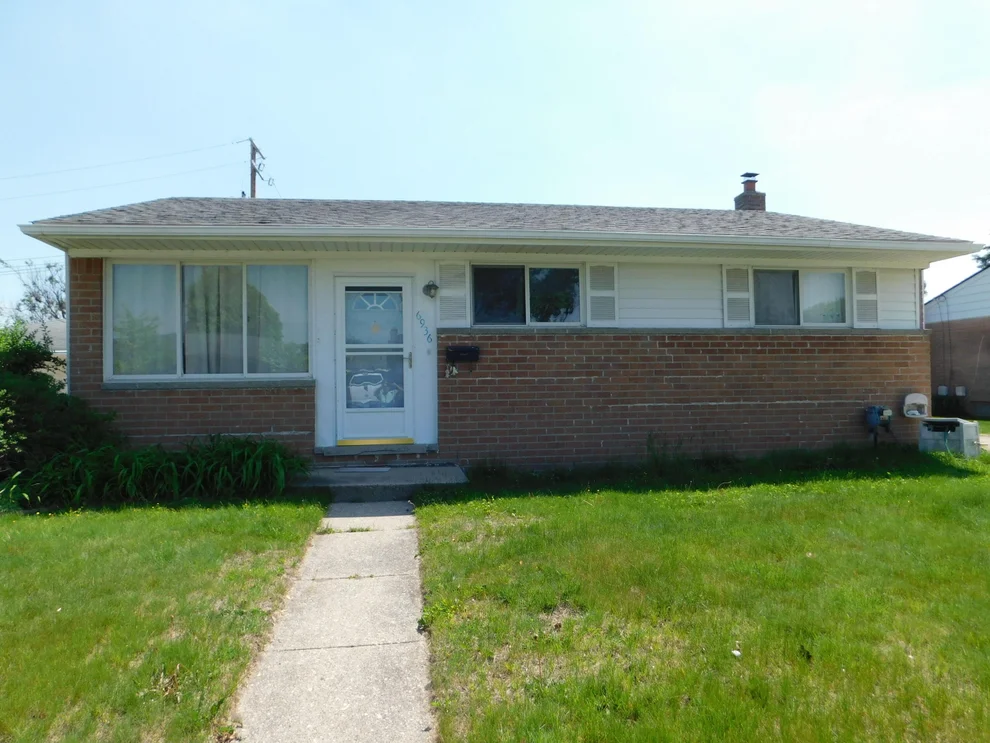Unit for sale at 6936 Moccasin Street, Westland, MI 48185