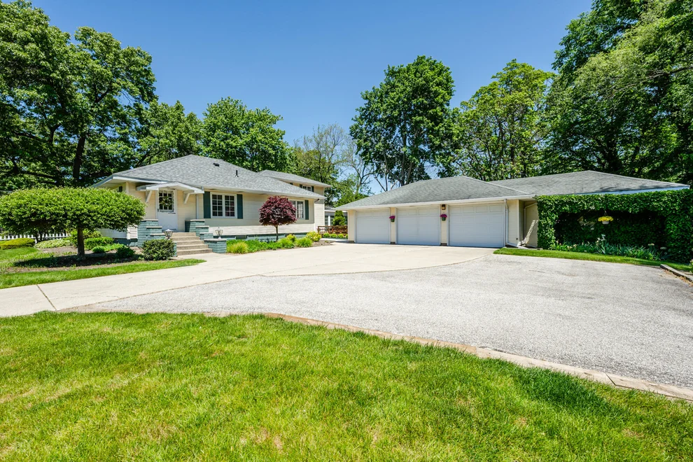 Unit for sale at 5221 Ridge Road, Stevensville, MI 49127