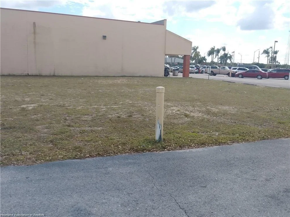 Unit for sale at 115 COUNTY ROAD 29, LAKE PLACID, FL 33852