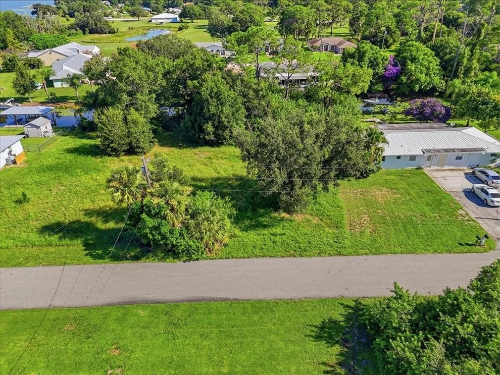 Unit for sale at 117 JASMINE COURT, LAKE PLACID, FL 33852
