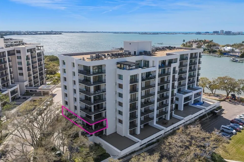Unit for sale at 8 BELLEVIEW BOULEVARD, BELLEAIR, FL 33756
