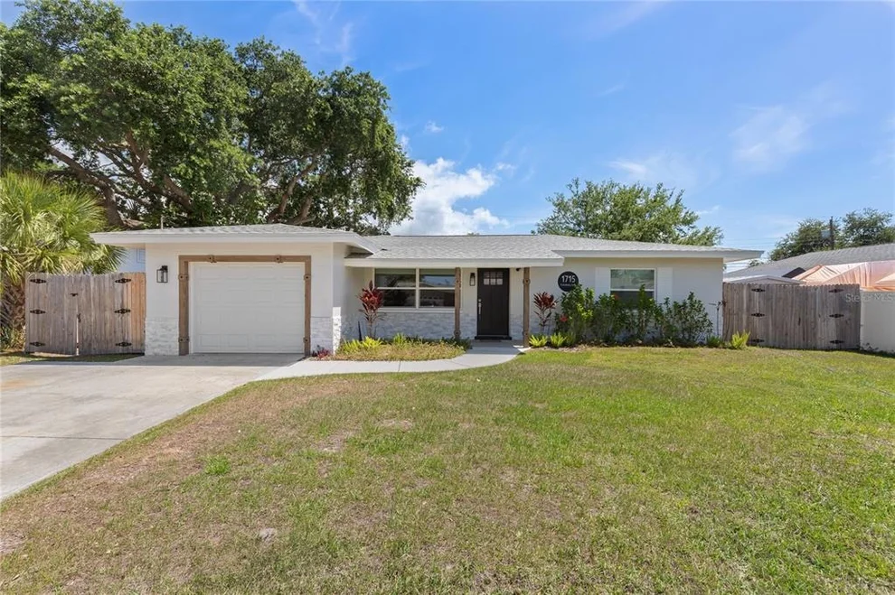 Unit for sale at 1715 THOMAS DRIVE, CLEARWATER, FL 33759