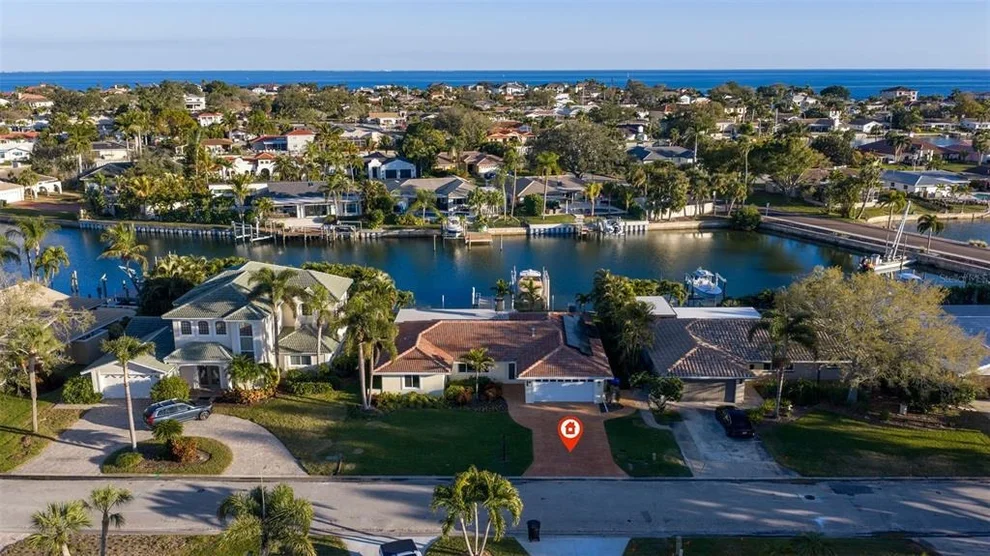 Unit for sale at 2024 MASSACHUSETTS AVENUE NE, ST PETERSBURG, FL 33703