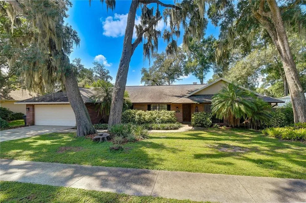 Unit for sale at 1101 OAKRIDGE MANOR DRIVE, BRANDON, FL 33511