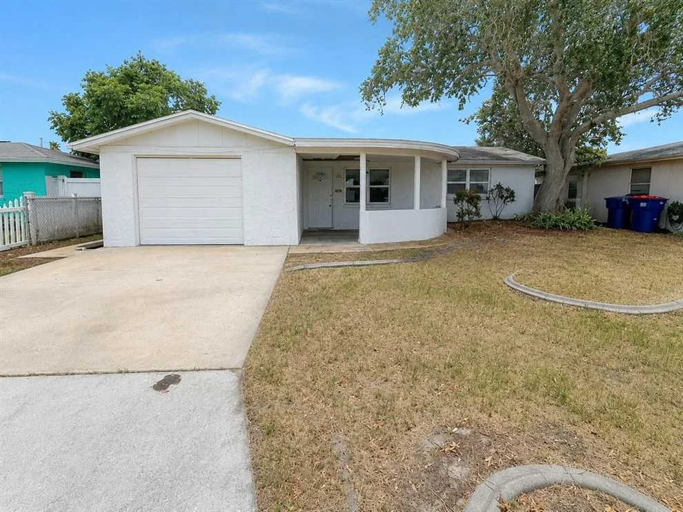 Unit for sale at 3303 EISENHOWER DRIVE, HOLIDAY, FL 34691