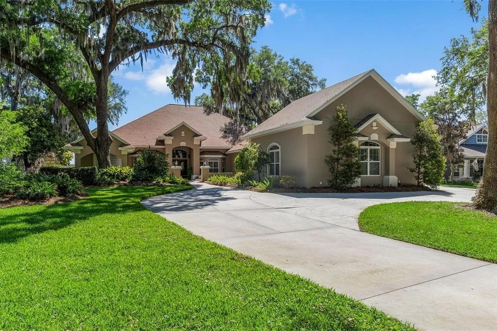 Unit for sale at 926 HAWK LANDING, FRUITLAND PARK, FL 34731