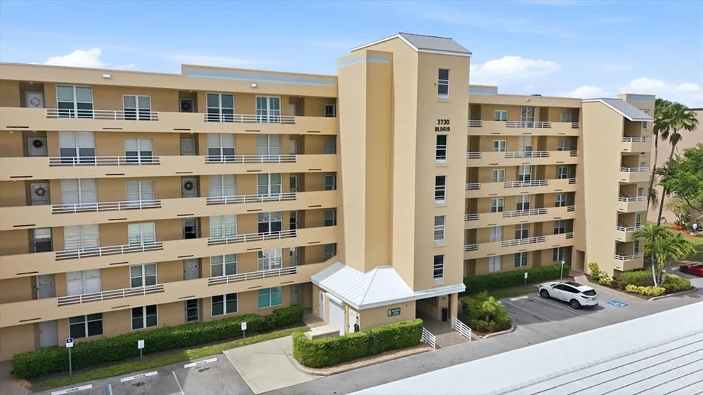 Unit for sale at 3730 PINEBROOK CIRCLE, BRADENTON, FL 34209