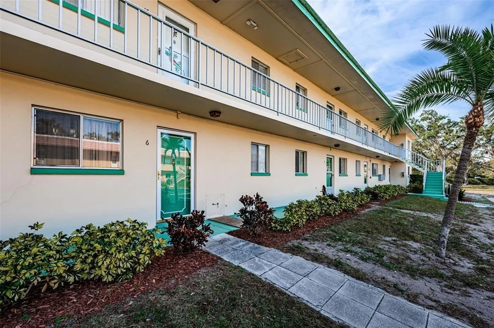 Unit for sale at 2001 GREENBRIAR BOULEVARD, CLEARWATER, FL 33763