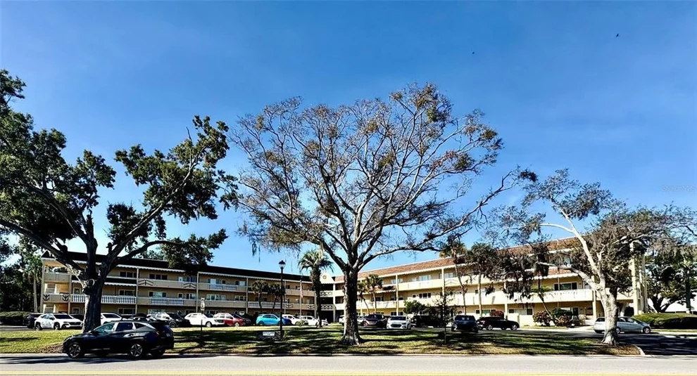 Unit for sale at 2040 WORLD PARKWAY BOULEVARD, CLEARWATER, FL 33763