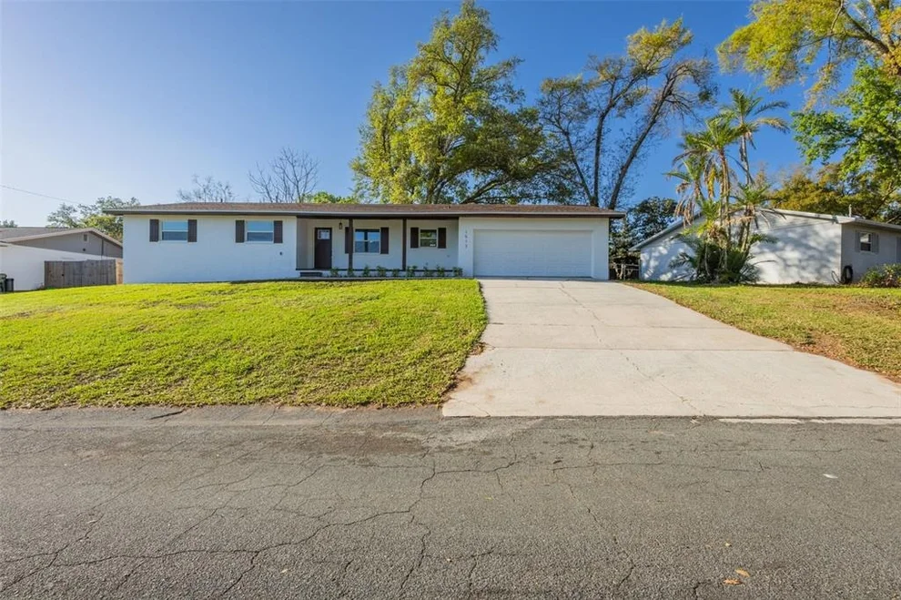 Unit for sale at 1517 HALLAM COURT N, LAKELAND, FL 33813