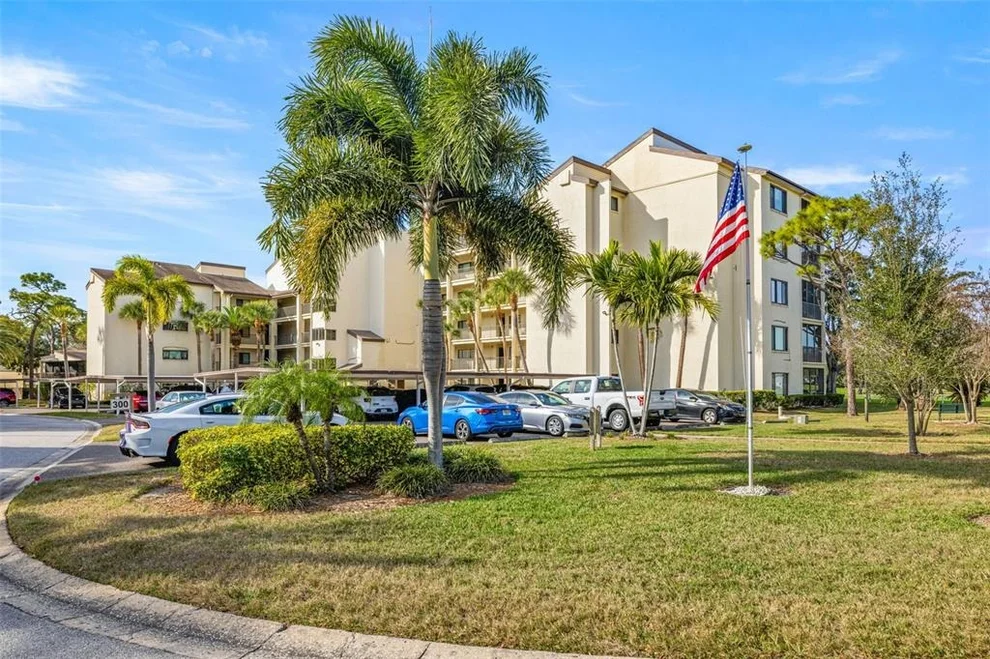 Unit for sale at 700 STARKEY ROAD, LARGO, FL 33771