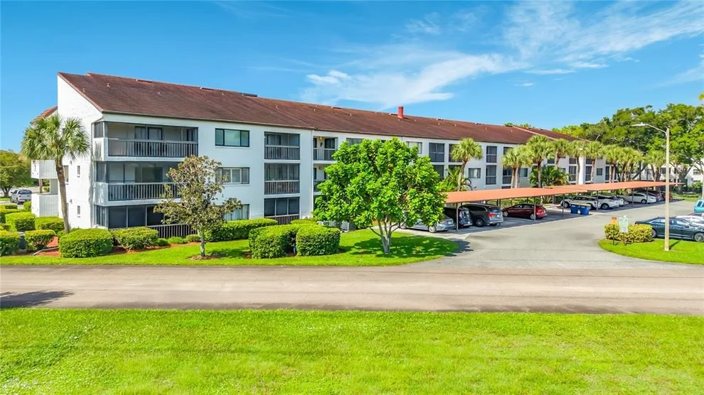 Unit for sale at 2593 COUNTRYSIDE BOULEVARD, CLEARWATER, FL 33761