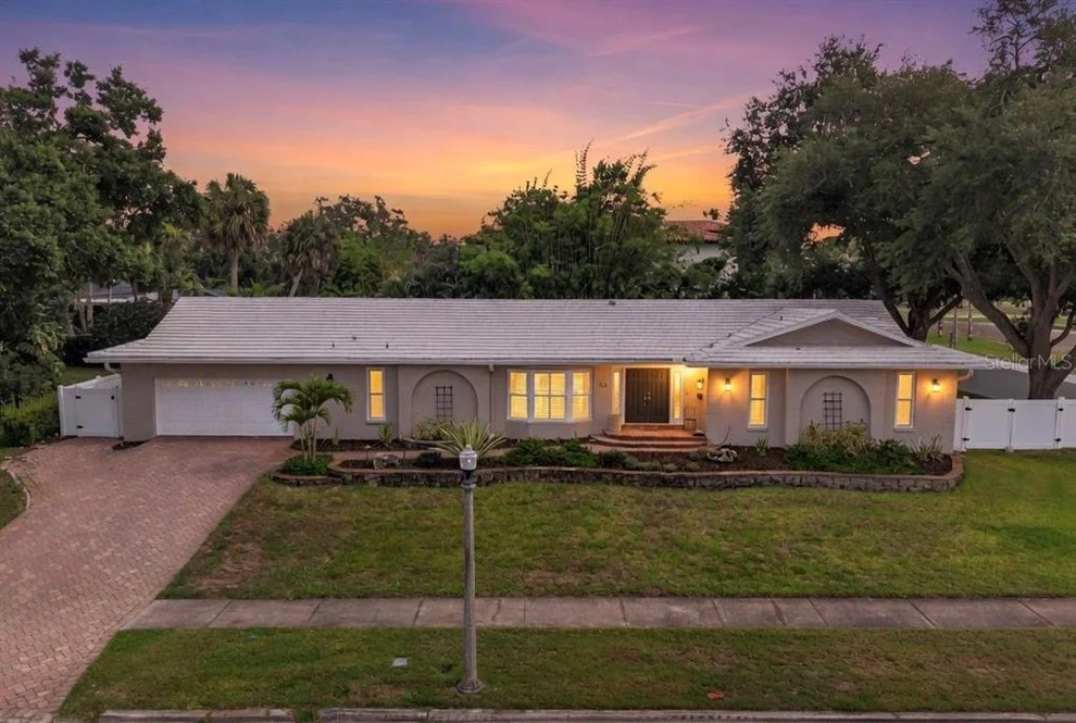 Unit for sale at 303 ROEBLING ROAD S, BELLEAIR, FL 33756