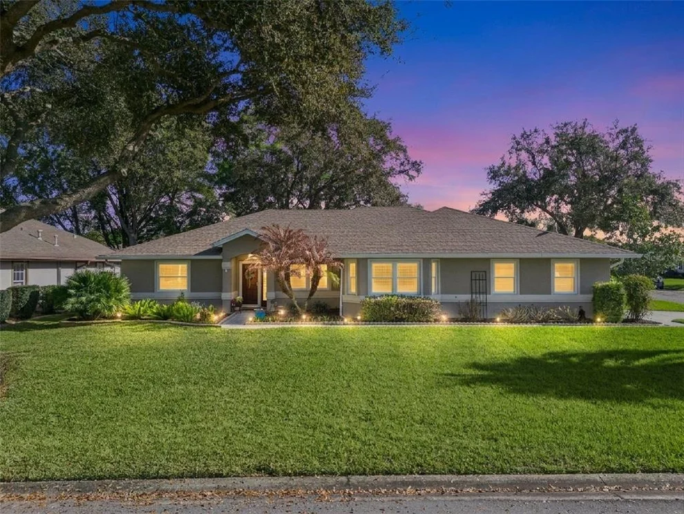 Unit for sale at 21533 KING HENRY AVENUE, LEESBURG, FL 34748