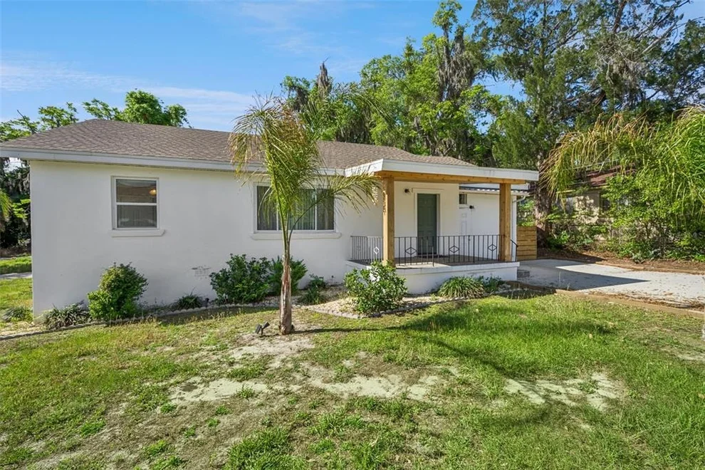 Unit for sale at 334 W HOWRY AVENUE, DELAND, FL 32720